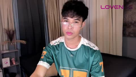asiancum_peter online show from May 28, 2:09 am