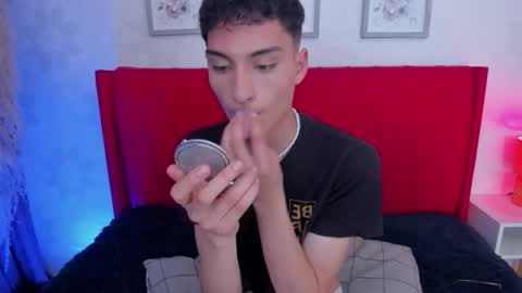 hero and nick online show from February 15, 4:18 am