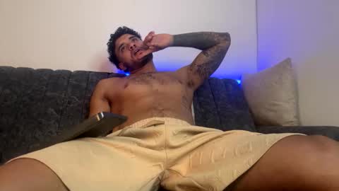 AustinTorres  online show from May 16, 1:58 am