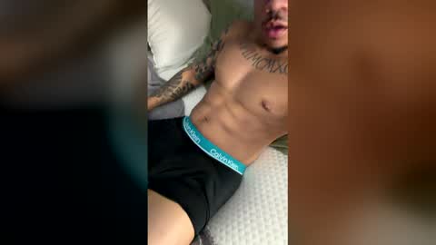 avondudon online show from April 6, 1:13 am