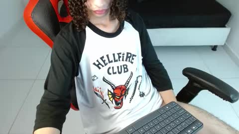 Axel online show from February 13, 12:17 am