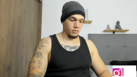 INDEPENDENT MODEL  online show from July 22, 2:47 am
