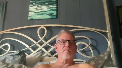 bapeter218 online show from December 19, 5:54 pm