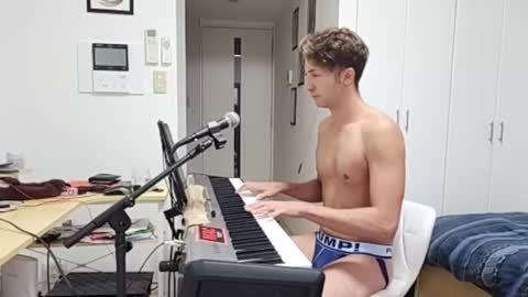 BareBritPianist online show from October 14, 7:15 am