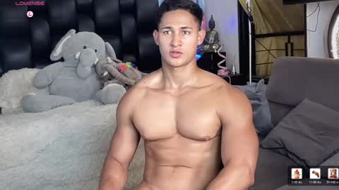 benjamincooperk online show from May 30, 10:10 pm