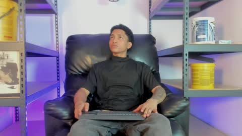 bhruno_diaz online show from June 7, 5:03 am