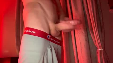 bigdickenergy221 online show from December 3, 9:01 pm