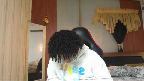 black_king_241 online show from April 18, 3:19 am