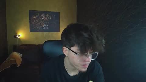 BodhiHayes online show from March 6, 8:44 am