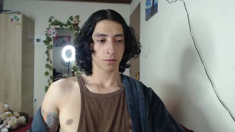 Boy Astro online show from April 3, 12:18 am