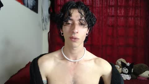 Boy Astro online show from September 22, 10:31 pm