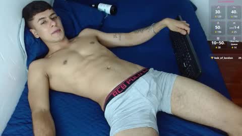 boyg_hots online show from October 11, 8:57 pm