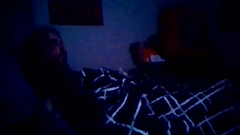 GuitarBrad1989 online show from April 19, 8:47 am