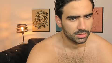 bradleymartin7 online show from April 12, 6:42 pm