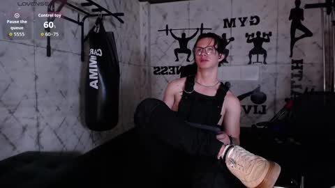 brandon_starkk online show from March 29, 12:49 pm