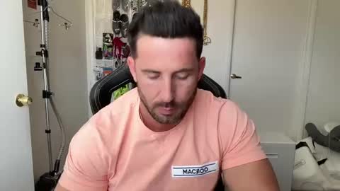 Brett Mycles online show from July 24, 8:38 pm