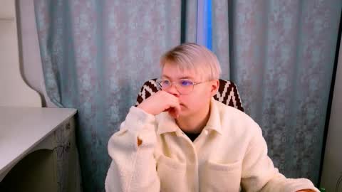 brian_mils online show from January 18, 12:07 pm