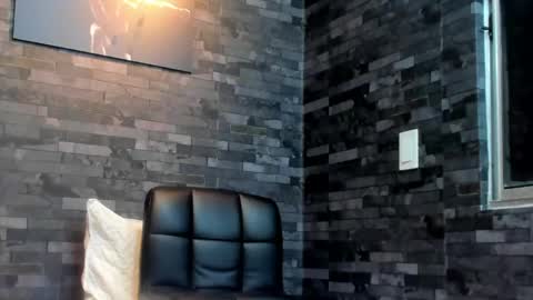 brucedallas online show from March 20, 1:53 am