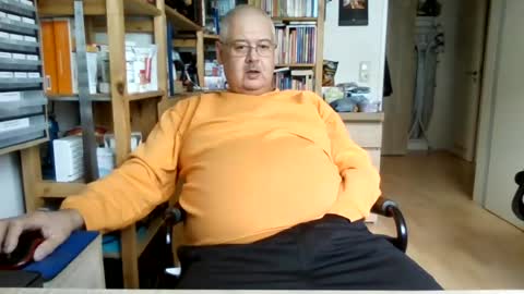 busi online show from June 15, 3:26 pm