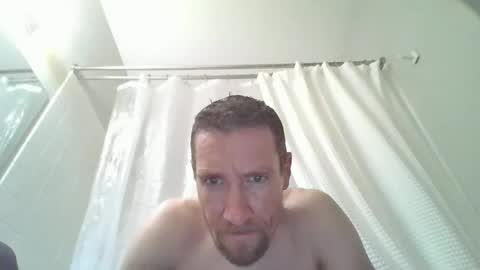 calbry82 online show from May 14, 4:05 pm