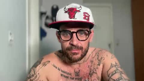 CaliforniaBrazilian online show from April 9, 9:43 pm