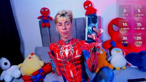 callum online show from March 27, 8:26 am