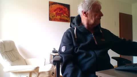 camcologne online show from March 27, 10:27 am