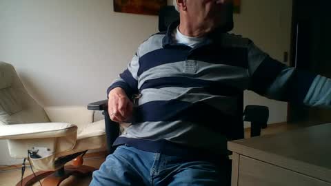 camcologne online show from April 13, 1:56 pm