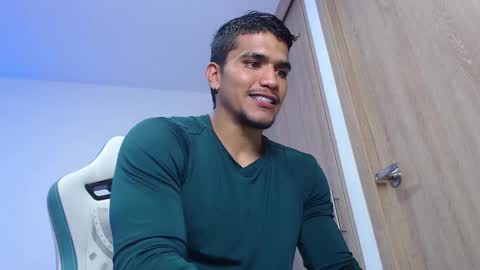 camilo_contre21 online show from March 22, 12:15 am