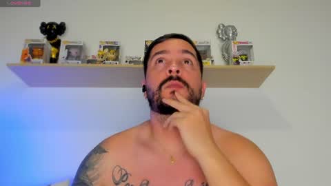 camilo_restrepo21 online show from July 2, 1:15 am