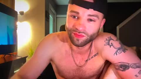 CanadianDaddy online show from June 24, 1:25 pm
