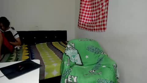 Carlos and Cristian  online show from May 23, 8:47 pm