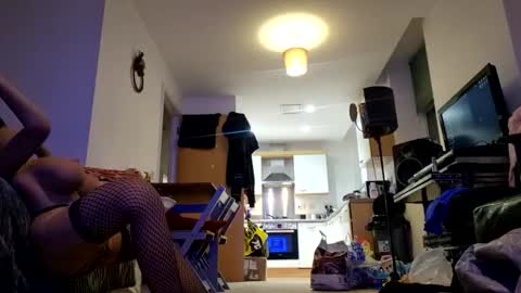 Cdleigh1984 online show from April 13, 12:33 am