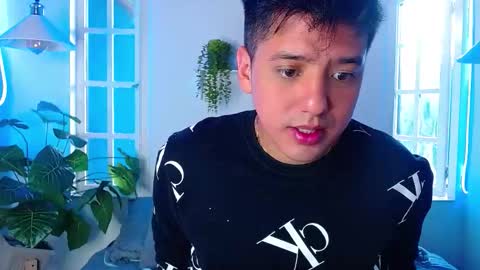 C H R I S  online show from February 2, 7:22 pm