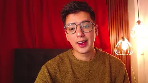 C H R I S  online show from February 27, 9:58 pm