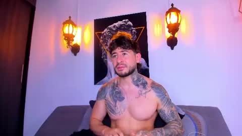 chris_milleer online show from June 22, 3:25 am