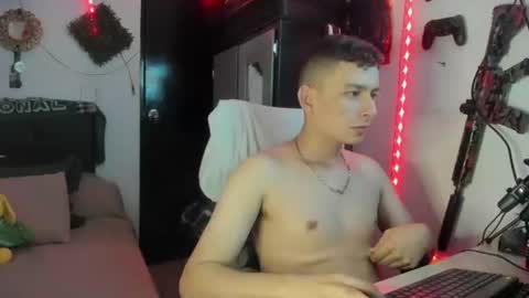 christmiller_1 online show from July 18, 1:45 am
