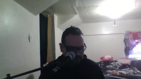 clark_kent1986 online show from April 26, 6:59 pm