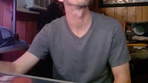 Nelson or ComicKing and sometime Peachy143 online show from February 5, 2:40 am