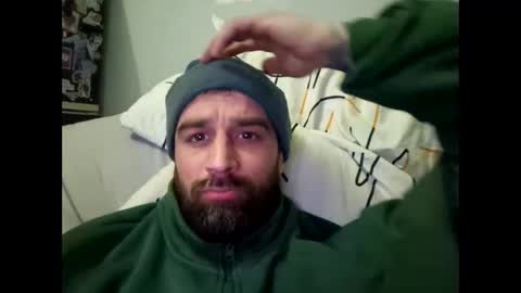 cozzyfella97 online show from March 15, 9:32 pm