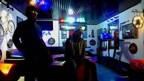 crismens online show from June 7, 7:21 pm
