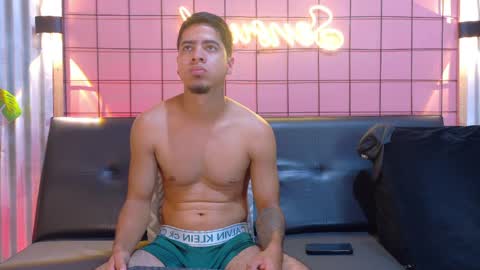 criss_hardcock_ online show from May 9, 2:29 pm