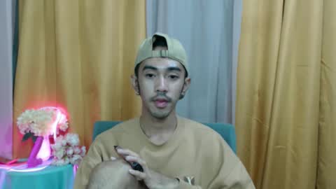 crocodale online show from April 3, 7:21 pm