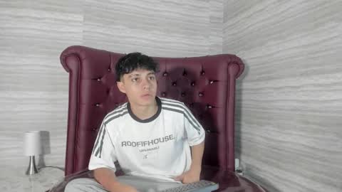 cutenaked_ online show from February 15, 11:29 am