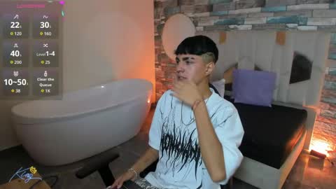 damian_tay online show from May 20, 11:50 am