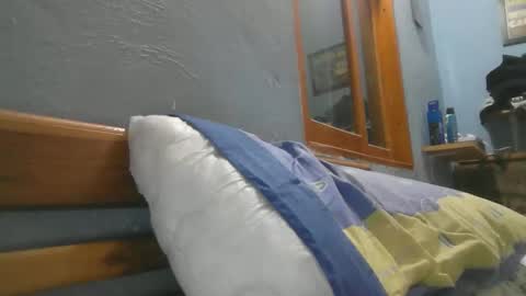 dani3l9905 online show from November 8, 3:59 pm