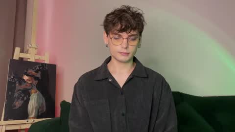 danieltuckerr online show from April 18, 10:05 am