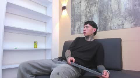 dante_armstrong online show from February 19, 4:42 am