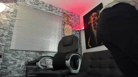 dante_bellini online show from May 11, 4:04 pm