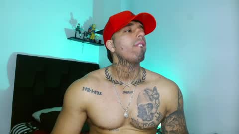 Darius Phoenix  online show from March 28, 9:26 pm